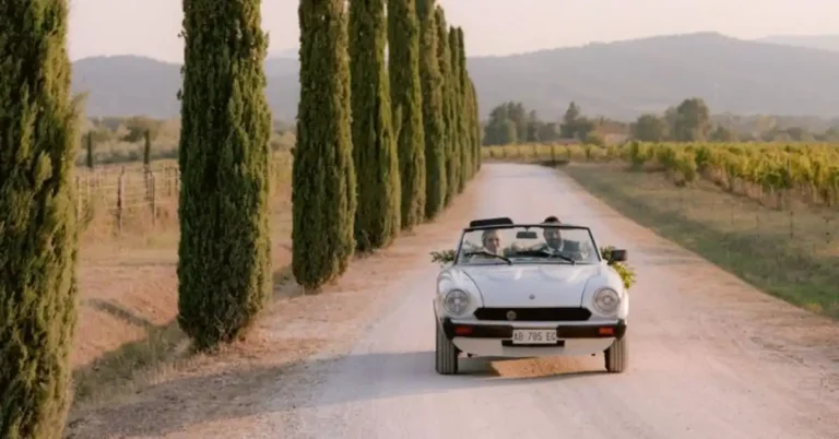 By stylemepretty.com